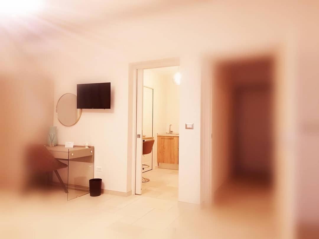 Lux Suite 塔兰托 外观 照片