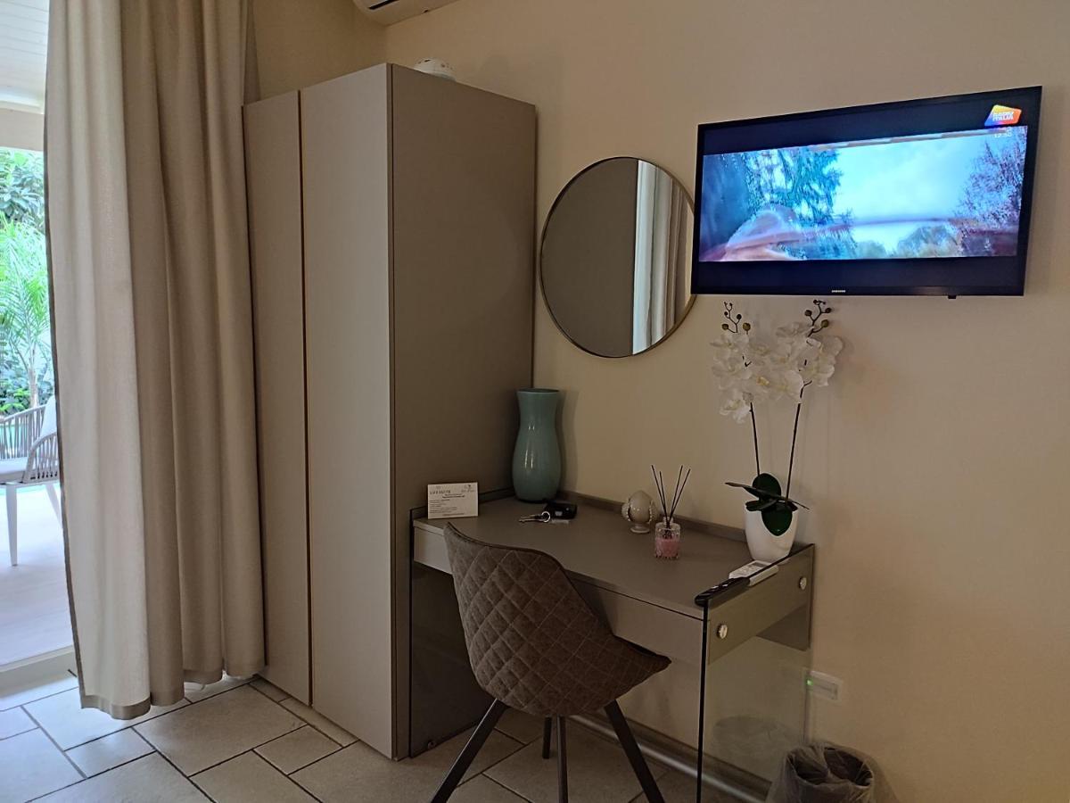 Lux Suite 塔兰托 外观 照片