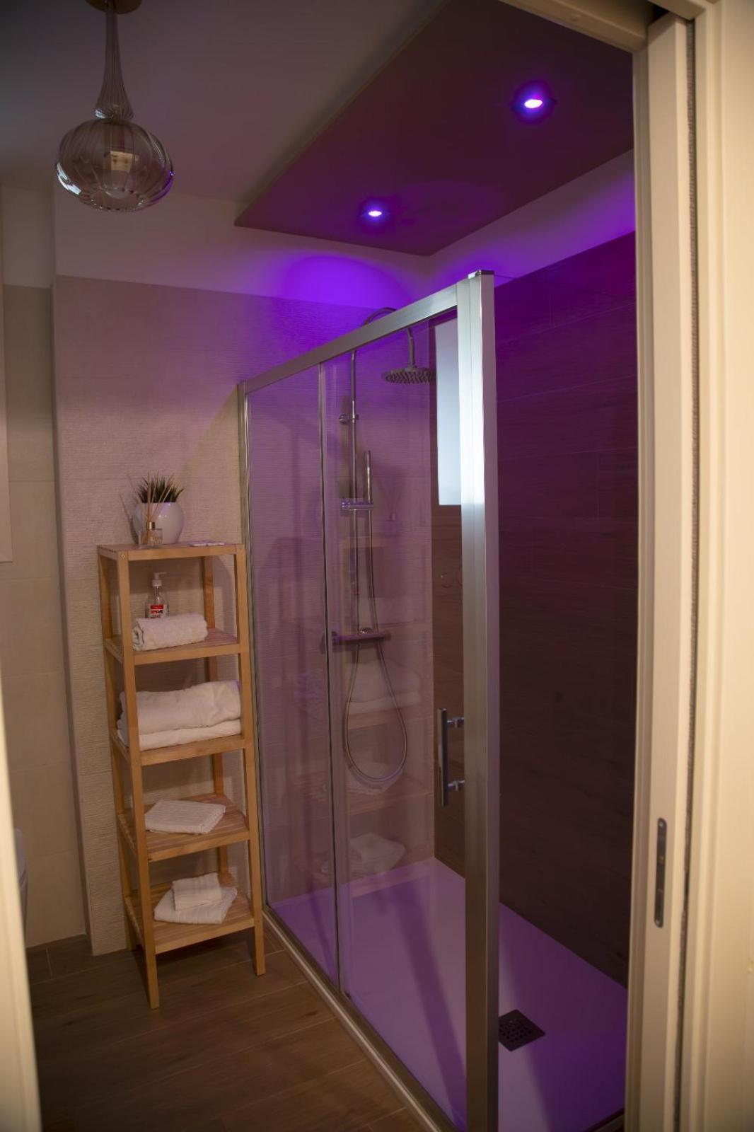 Lux Suite 塔兰托 外观 照片